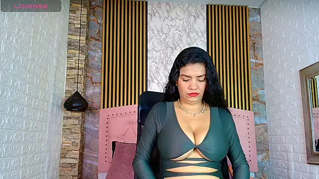 AishaCambell  online show from 05.13.26