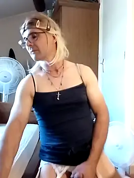 stephie83 online show from 07.30.26