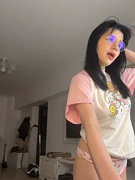 Snapshot of Folisiia chatting on 03.14.26 Folisiia online show from 03.14.26