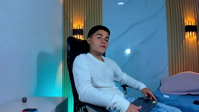 Liam Dustin online show from 04.25.26