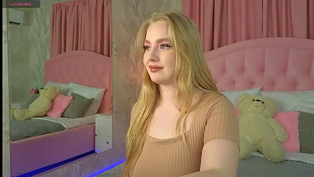 PollyNoire online show from 03.21.26