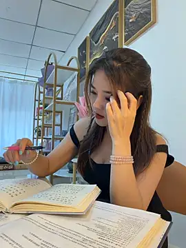 Snapshot of Xiaoxiao-y chatting on 06.09.26 Xiaoxiao-y online show from 06.09.26