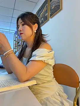 Snapshot of Xiaoxiao-y chatting on 06.16.26 Xiaoxiao-y online show from 06.16.26