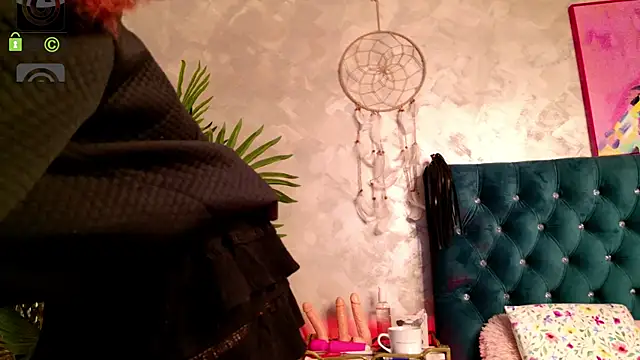 IrisMiley online show from 04.21.26