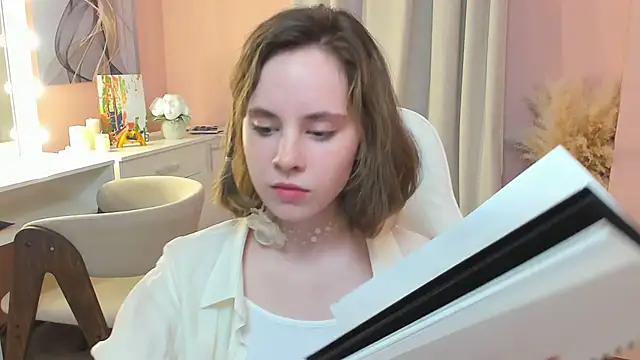 CrystaLeah online show from 03.17.26