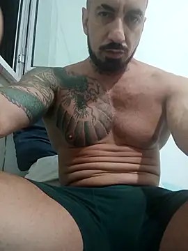 muscle model33 online show from 03.18.26