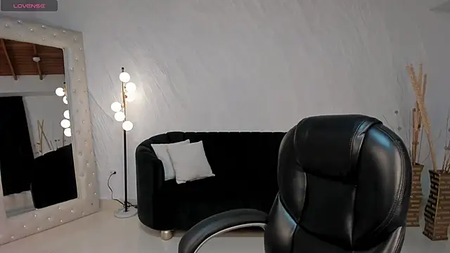 AntonellaDimeo online show from 05.08.26
