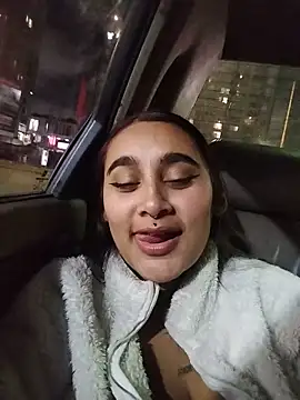 Mia skyy18 online show from 06.04.26