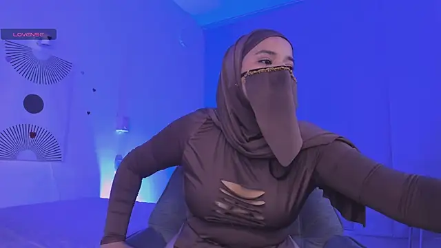 Aminaa Kaarim online show from 07.14.26