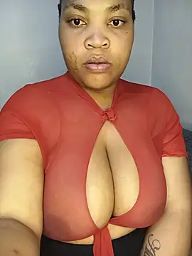BeverlyQueen15 online show from 06.24.26