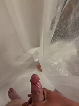 Snapshot of bobbysbone chatting on 04.02.26 bobbysbone online show from 04.02.26