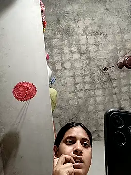 Pari 76 online show from 03.18.26