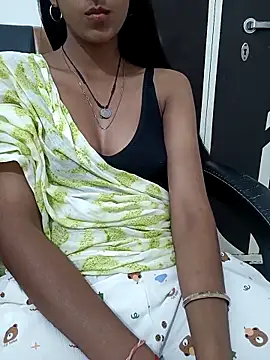 Snapshot of aushi_rajput chatting on 03.27.26 aushi rajput online show from 03.27.26