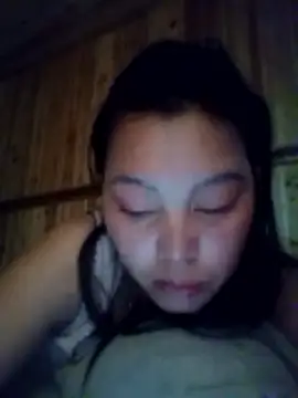 Snapshot of Abi-ni chatting on 05.19.26 Abi-ni online show from 05.19.26