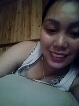 Snapshot of Abi-ni chatting on 05.23.26 Abi-ni online show from 05.23.26