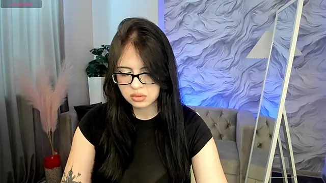 Snapshot of Kisa_Blaze chatting on 04.04.26 Kisa Blaze online show from 04.04.26