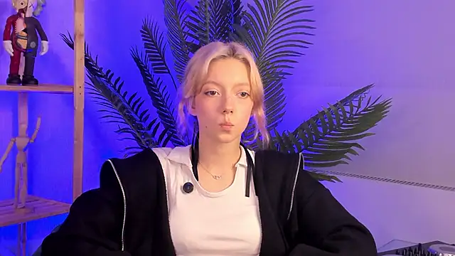 TyraTopinka online show from 03.19.26