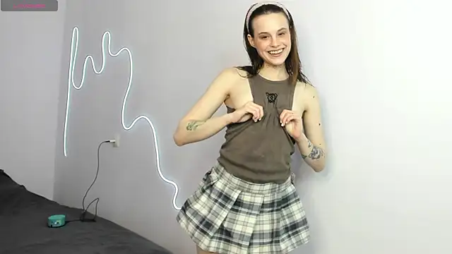 Lili pixxie  online show from 04.30.26
