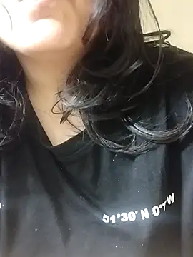 Snapshot of Darkdesire_Duo chatting on 04.05.26 Darkdesire Duo online show from 04.05.26