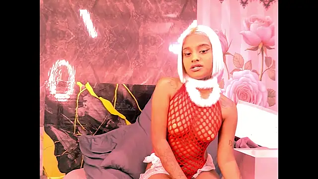 Snapshot of indian_barbie chatting on 06.16.26 indian barbie online show from 06.16.26