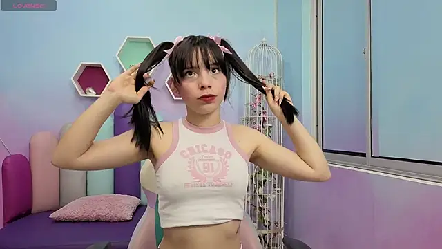 Isaa Skinny online show from 05.08.26