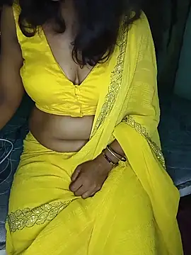 mayakapoor880 online show from 06.05.26