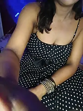 mayakapoor880 online show from 06.06.26