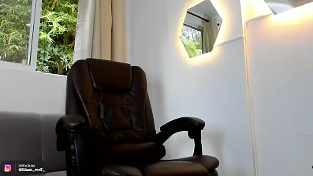 Snapshot of etham_wolf1 chatting on 05.29.26 etham wolf1 online show from 05.29.26