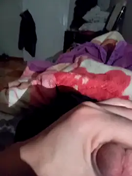 Snapshot of Diaaeddne chatting on 04.01.26 Diaaeddne online show from 04.01.26