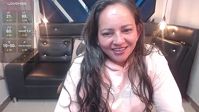 Rhachelevans online show from 05.08.26