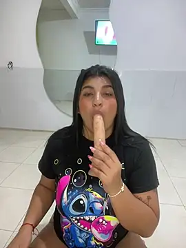 Snapshot of Mia_rouseee chatting on 03.27.26 Mia rouseee online show from 03.27.26