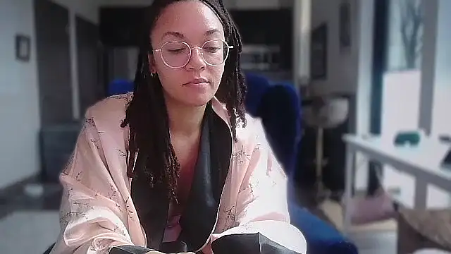 Snapshot of sopainfullysoft chatting on 04.05.26 sopainfullysoft online show from 04.05.26