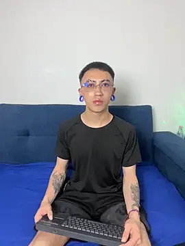 Yoshua Smith online show from 05.06.26