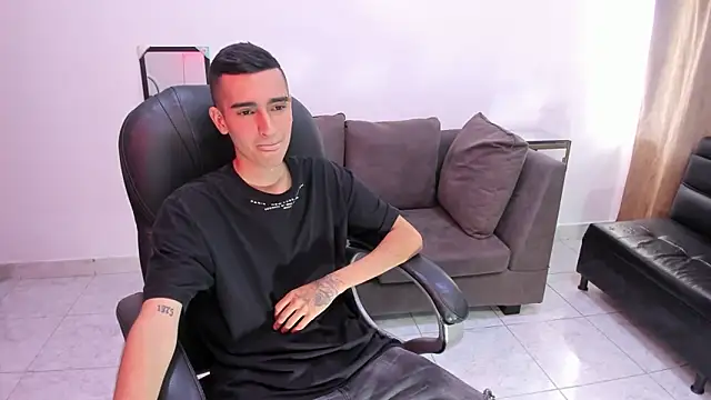 Ethann Boy online show from 04.21.26