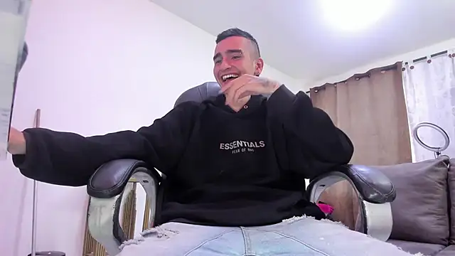 Ethann Boy online show from 04.30.26