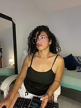 Luciianita lov199 online show from 04.28.26