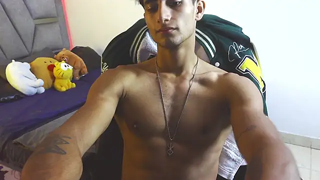 MaxiimoRomano  online show from 05.22.26