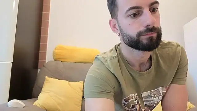 AmicisegretiITA online show from 04.23.26