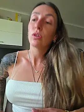 NicoleKaiser online show from 06.26.26