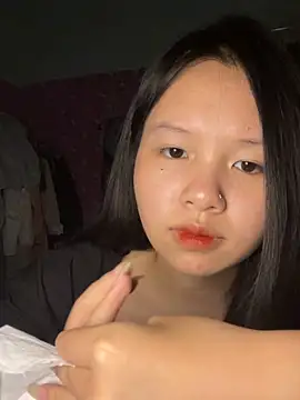 Snapshot of Link-mii chatting on 03.25.26 Link-mii online show from 03.25.26