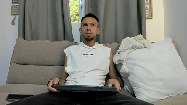 Steban silv online show from 05.12.26