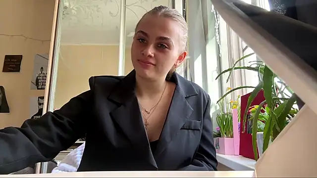 Elle GrEat online show from 03.18.26