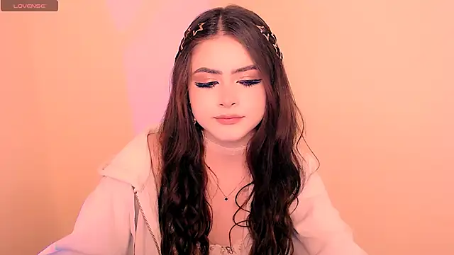  LunnaBelle  online show from 03.22.26