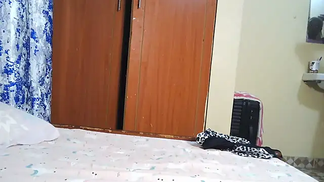 Snapshot of mutshekw chatting on 07.17.26 mutshekw online show from 07.17.26