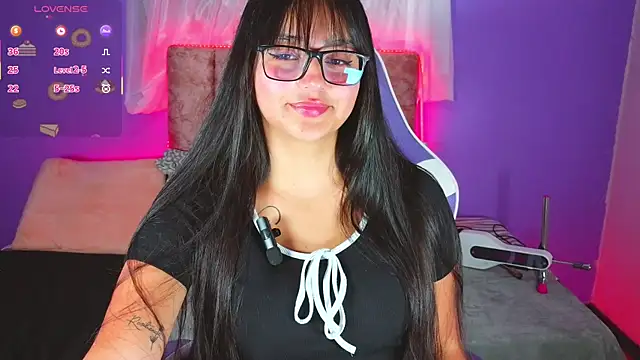 1 Scarllet  online show from 04.28.26