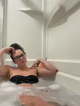 yourgoodgirl85 online show from 03.18.26