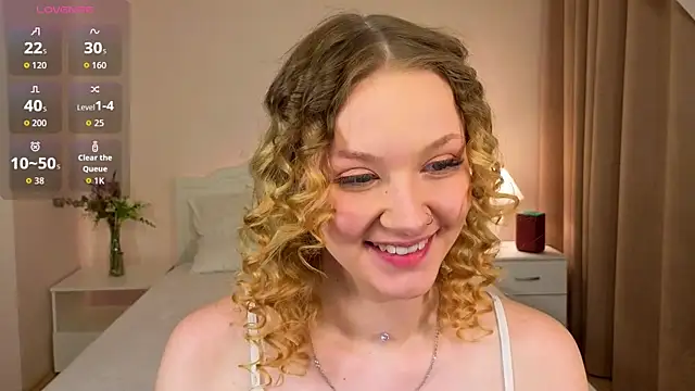 Snapshot of StaceyyJones chatting on 05.11.26 StaceyyJones online show from 05.11.26