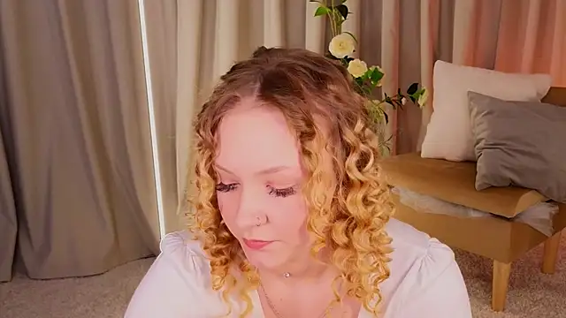 Snapshot of StaceyyJones chatting on 05.14.26 StaceyyJones online show from 05.14.26