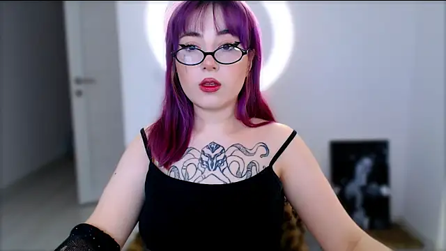 MistressEdith online show from 05.17.26