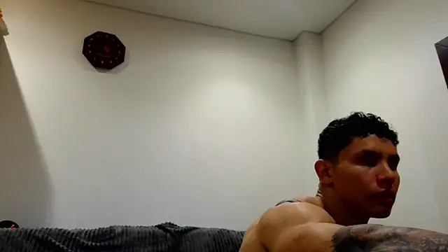 Snapshot of JAYCAM_ chatting on 05.02.26 JAYCAM online show from 05.02.26